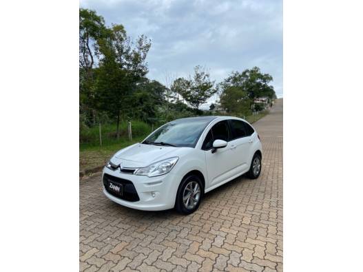 CITROËN - C3 - 2017/2018 - Branca - R$ 58.500,00